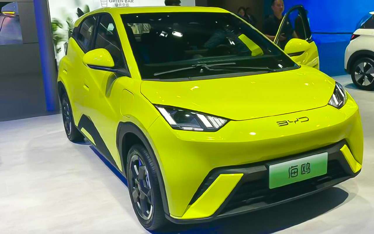 В Шанхае показали хэтч BYD Seagull: дешевле 1 млн рублей