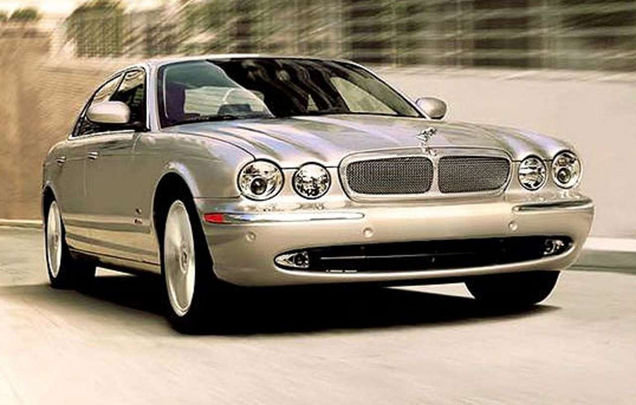 Бронированный Jaguar XJ выходит в продажу