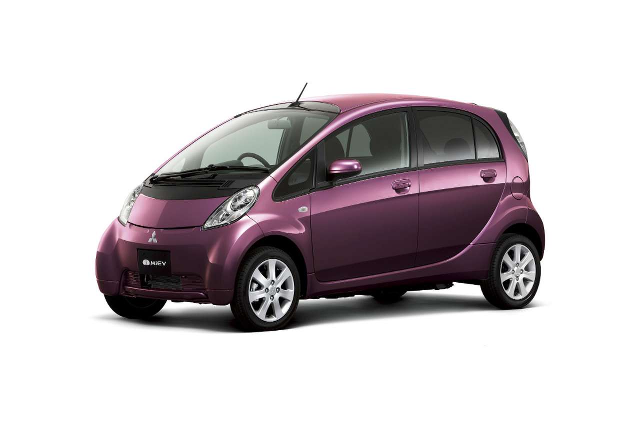 Mitsubishi i-MiEV испытали морозом в Санкт-Петербурге