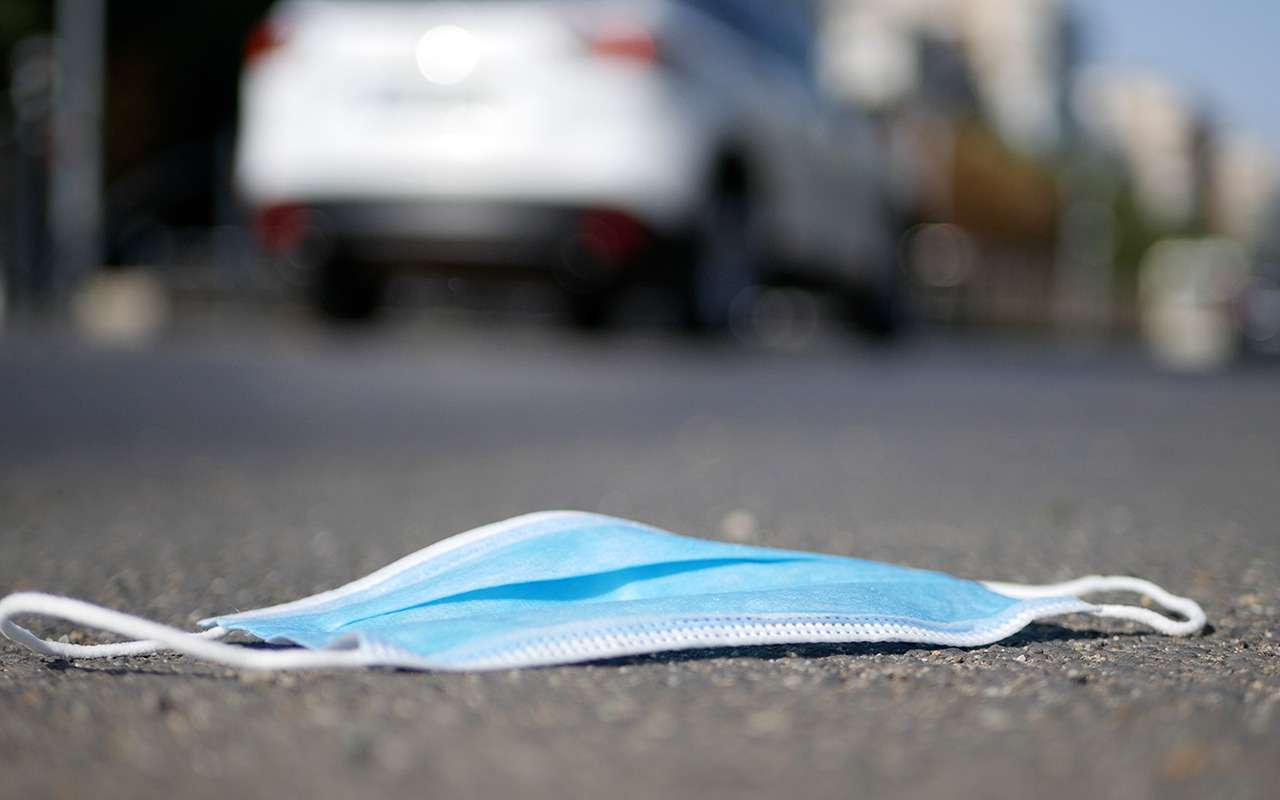 В Австралии построят дорогу из использованных медицинских масок