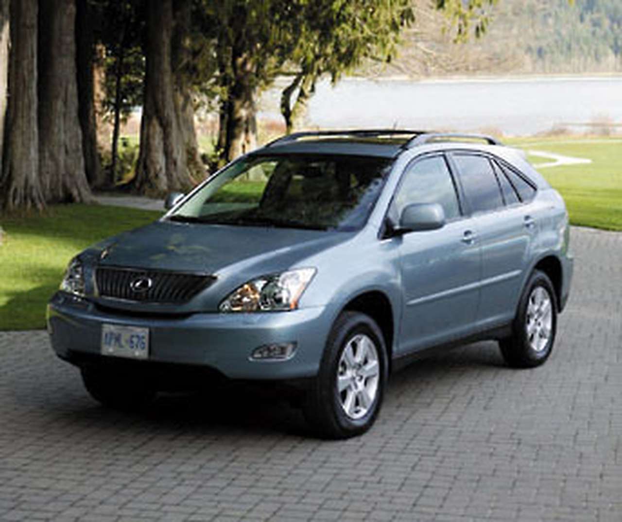 Lexus продал в США 2 млн. автомобилей