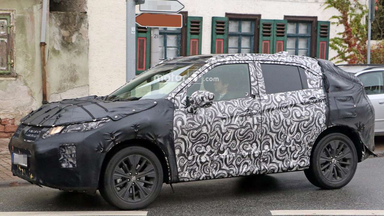 Тайна за тремя бриллиантами: Mitsubishi готовит новый кроссовер