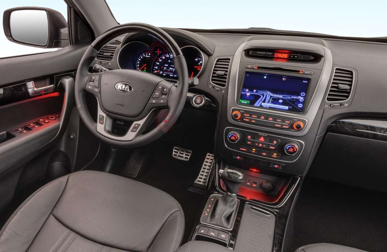 Суд наказал автодилера за нежелание ремонтировать глючную «навигацию» Kia