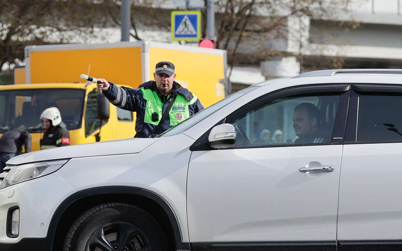 Штраф с 1 декабря за езду на летней резине – подробности