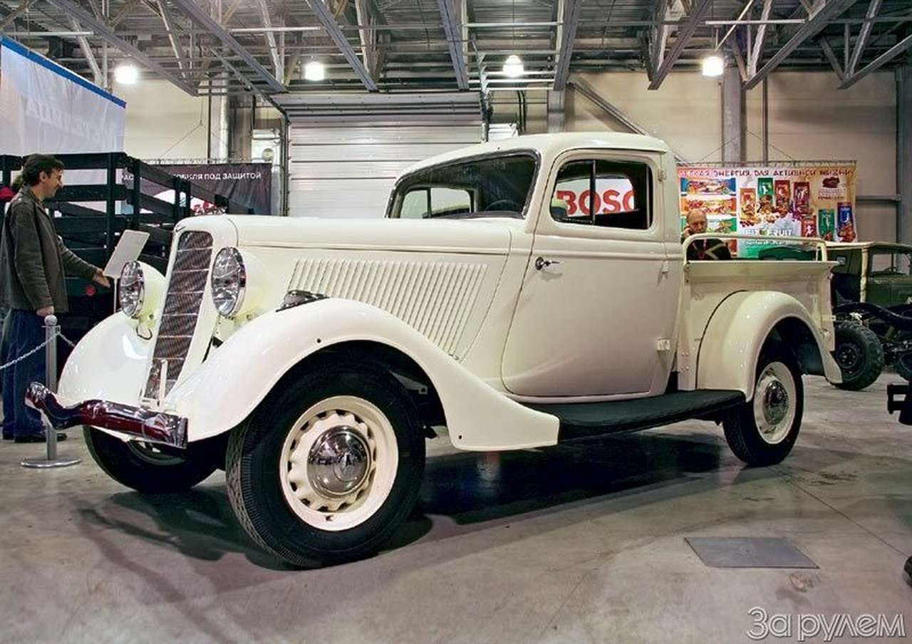 ГАЗ-М415 отреставрирован мастерской Евгения Шаманского примерно за полтора года.