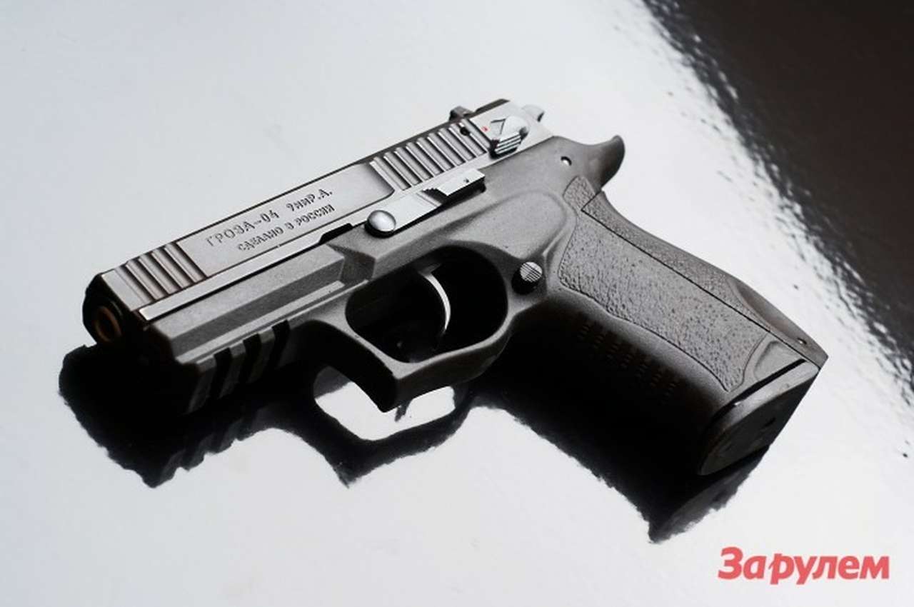 Москвич на Nissan X-trail задавил украинца, стрелявшего по нему из газового пистолета