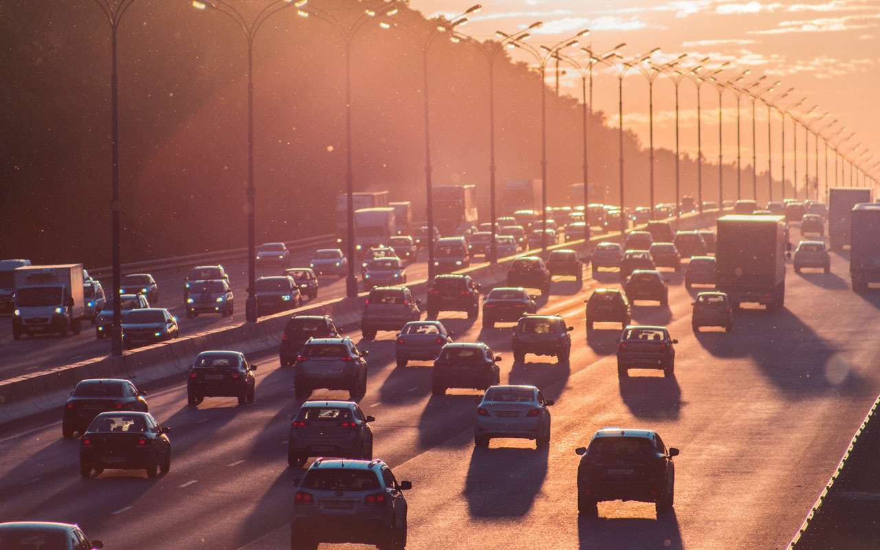 Это безумное лето 2023: названы опасности для водителей в России