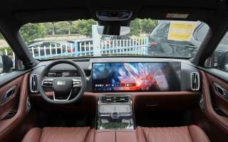 Интерьер Geely Galaxy M9 Black Gold Smart Edition
