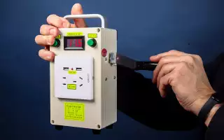 Недорогие безлимитные пауэрбанки — они точно вырабатывают энергию? Проверили!