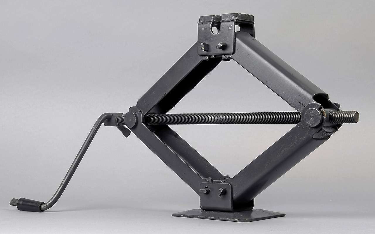 Как выбрать надежный и функциональный ромбический домкрат для автомобиля?