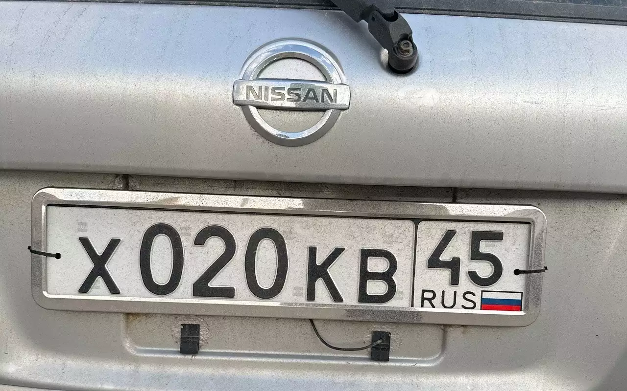 Автомобилистам напомнили о наказании за любые изменения номеров машины