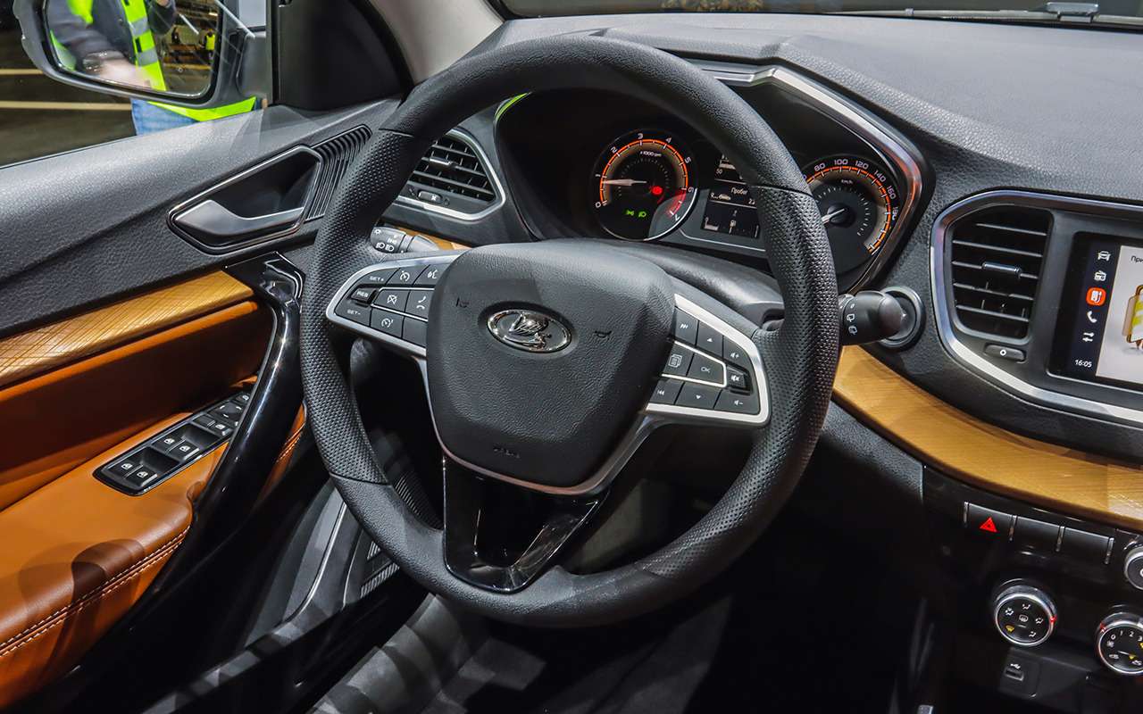 Когда ждать новую Lada Vesta с АКП: названы сроки