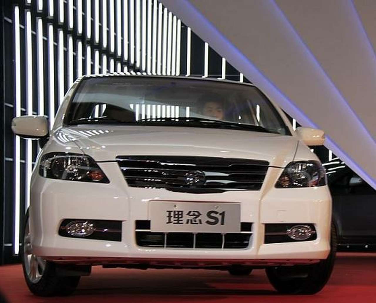 Honda запустила новый седан Everus S1