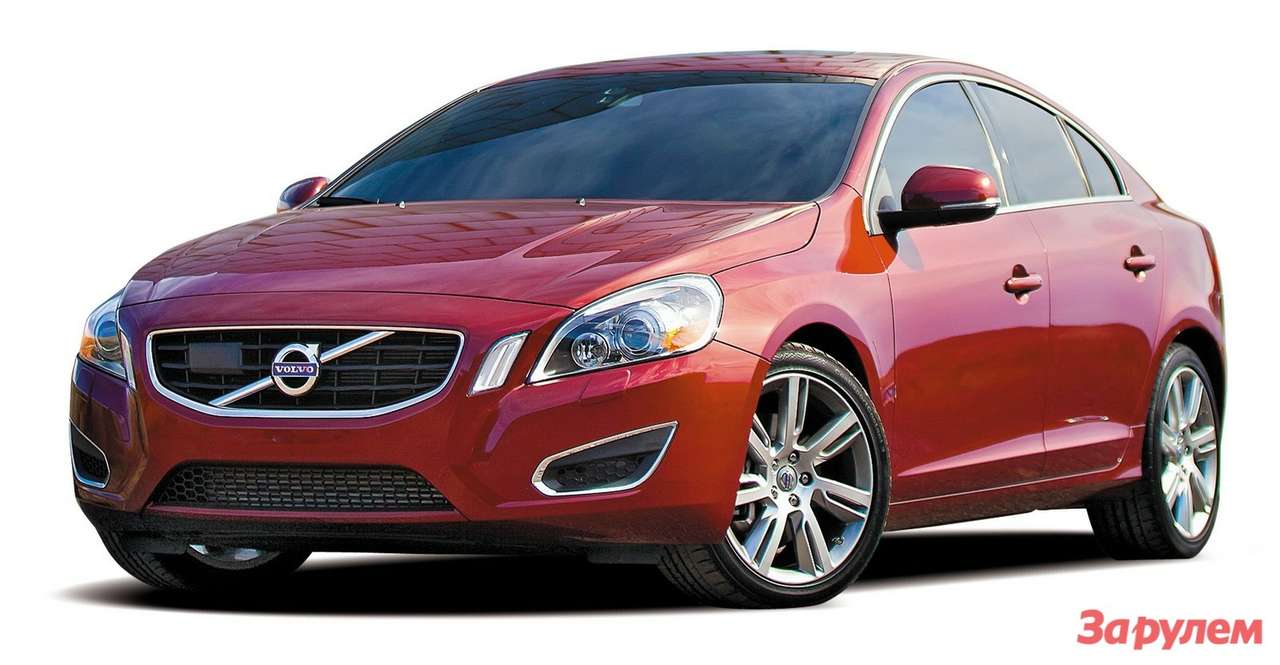 Volvo S60 Kinetic: 1 099 000 рублей