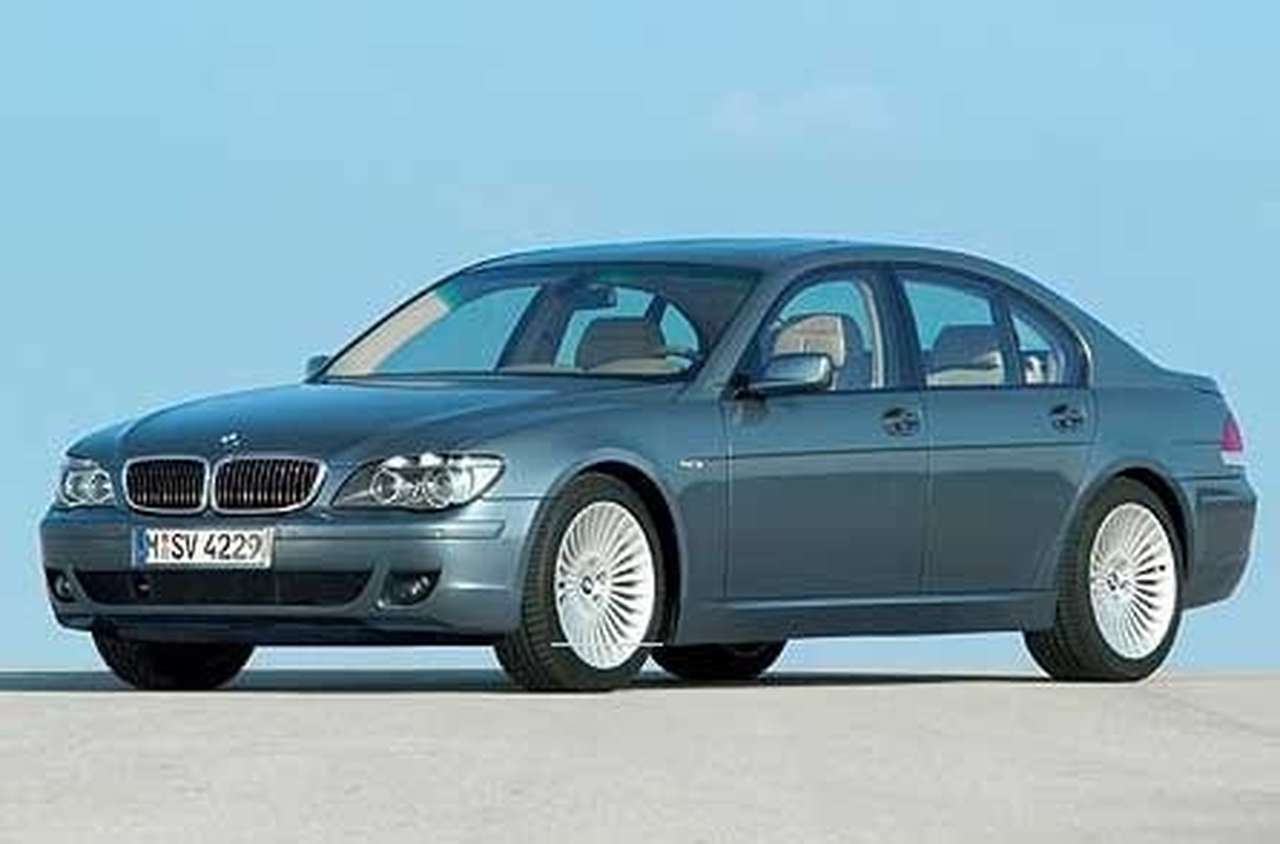 BMW 7-й серии обновили