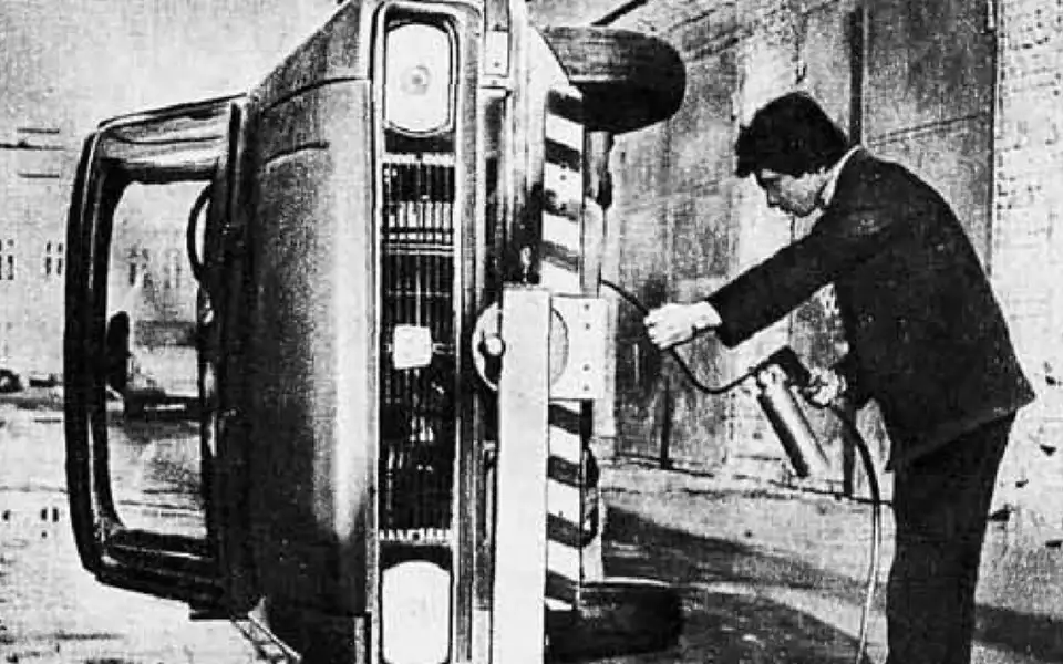 Еще один вариант опрокидывателя – на 90 градусов.