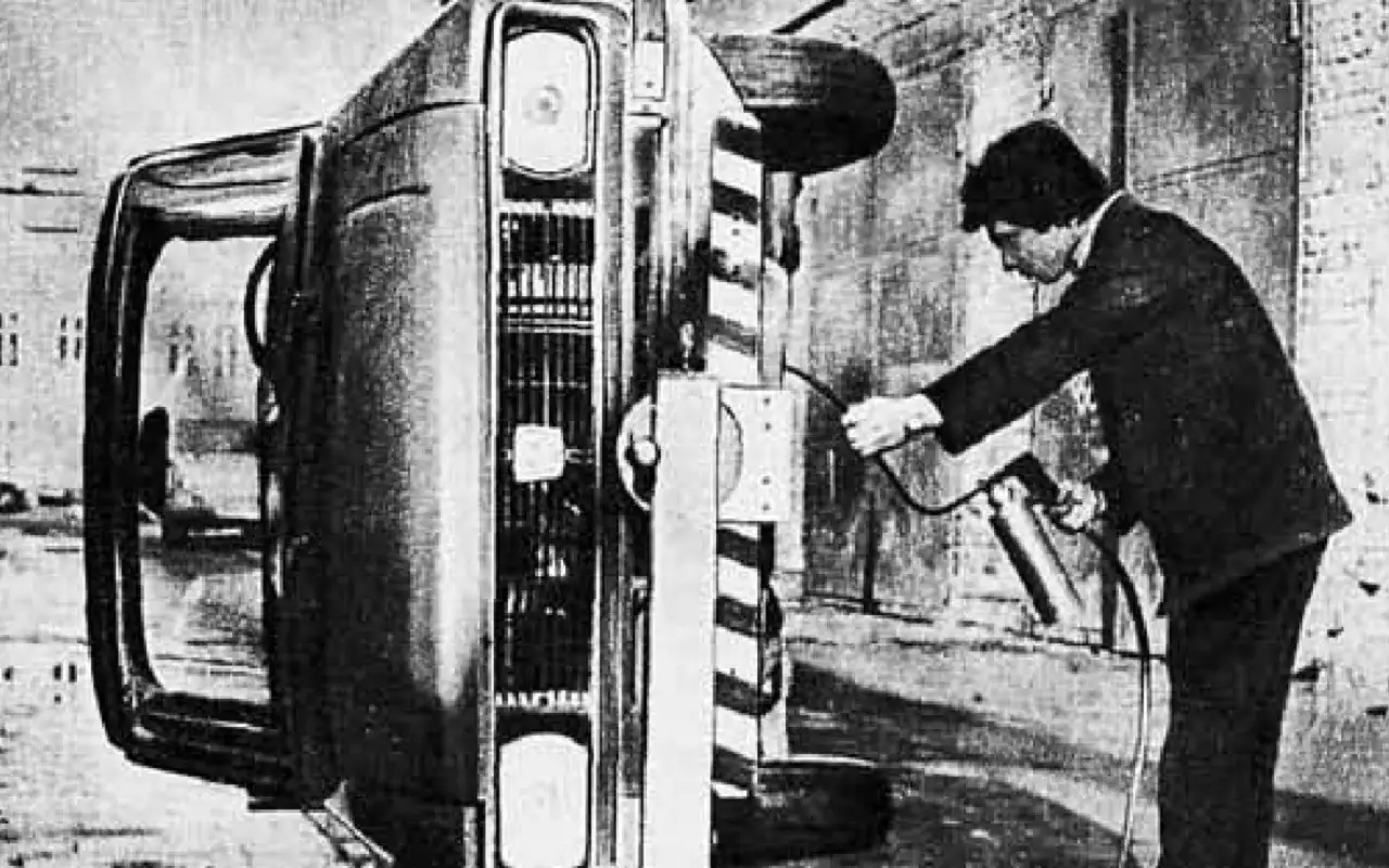 Еще один вариант опрокидывателя – на 90 градусов.
