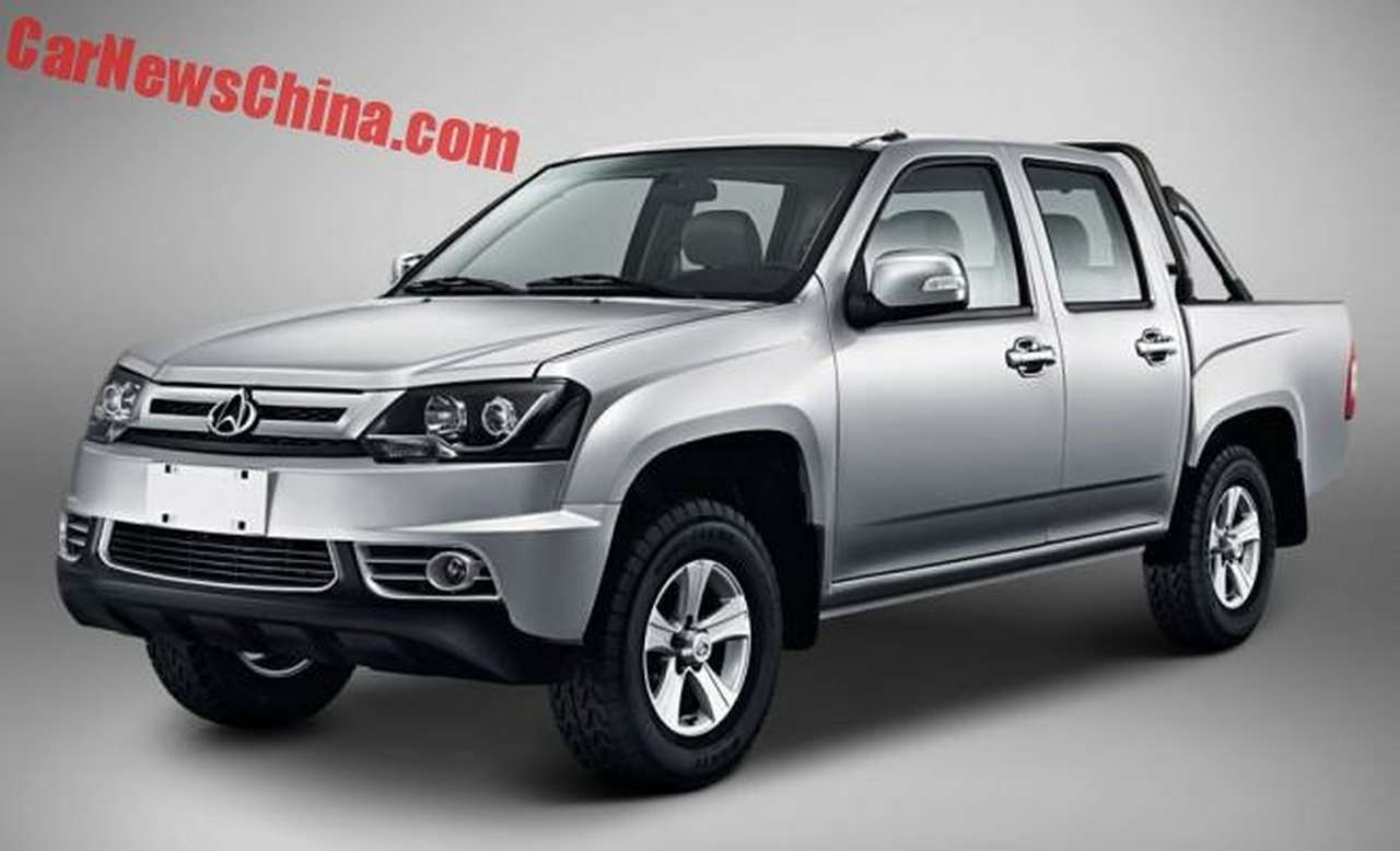 Китайский пикап закосил под Volvo и Land Rover