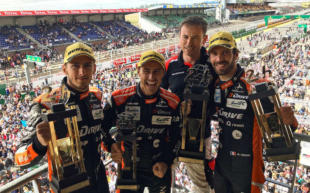 Русского гонщика лишили самой важной победы. За что?