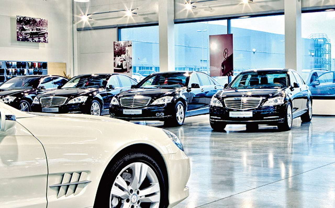 Авторынок падает, ставки по кредитам — растут 