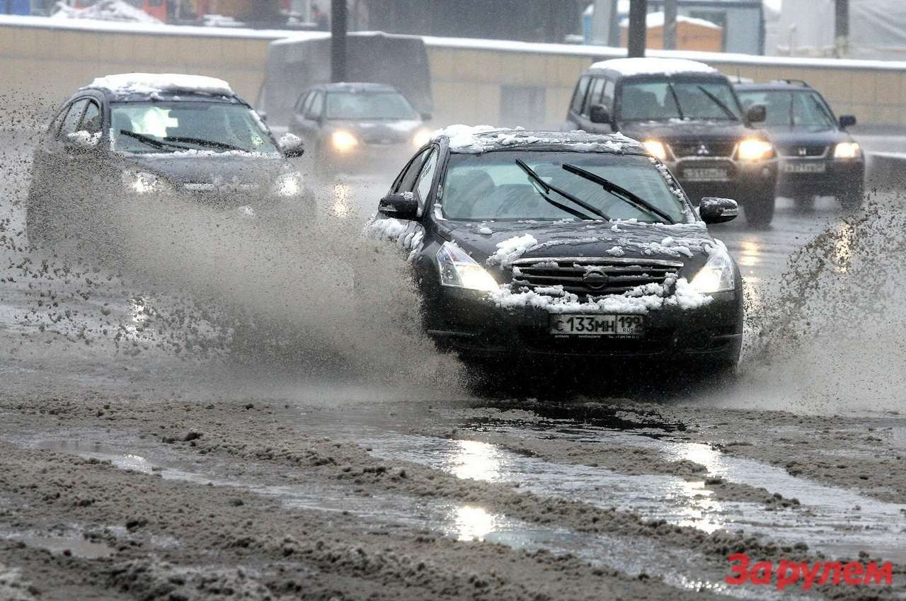 Снегопад в Москве стал причиной крупных ДТП