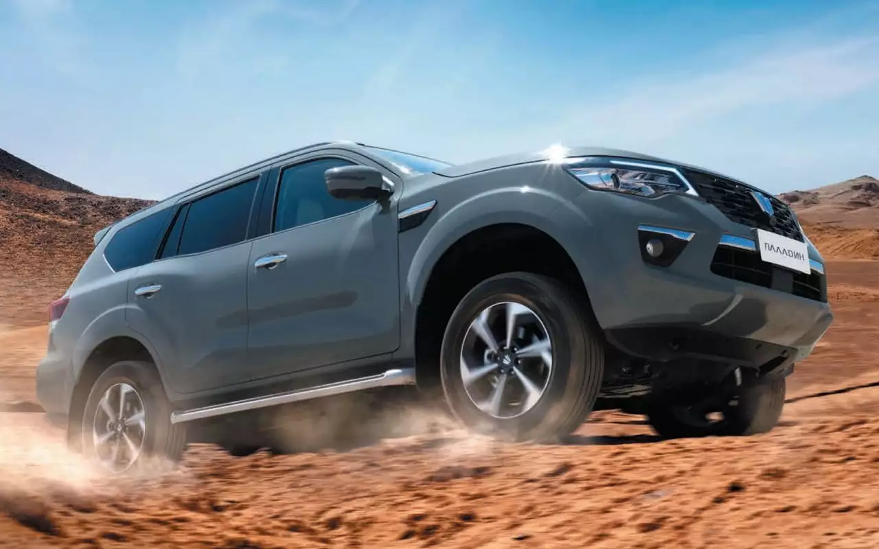 Брутальный внедорожник уходит из РФ? Ответ представителя марки