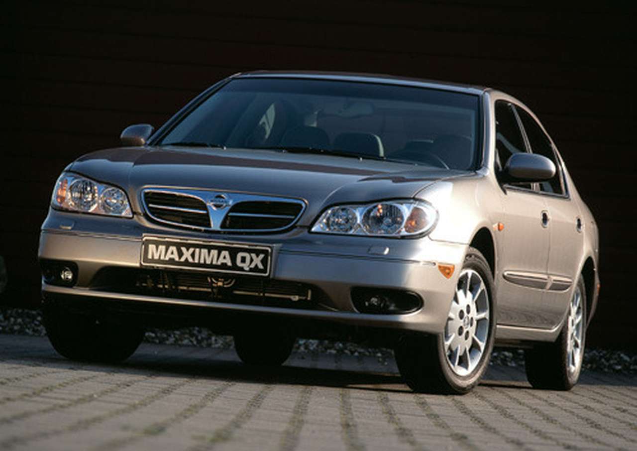 Покупателей Nissan Maxima QX "научат" парковаться