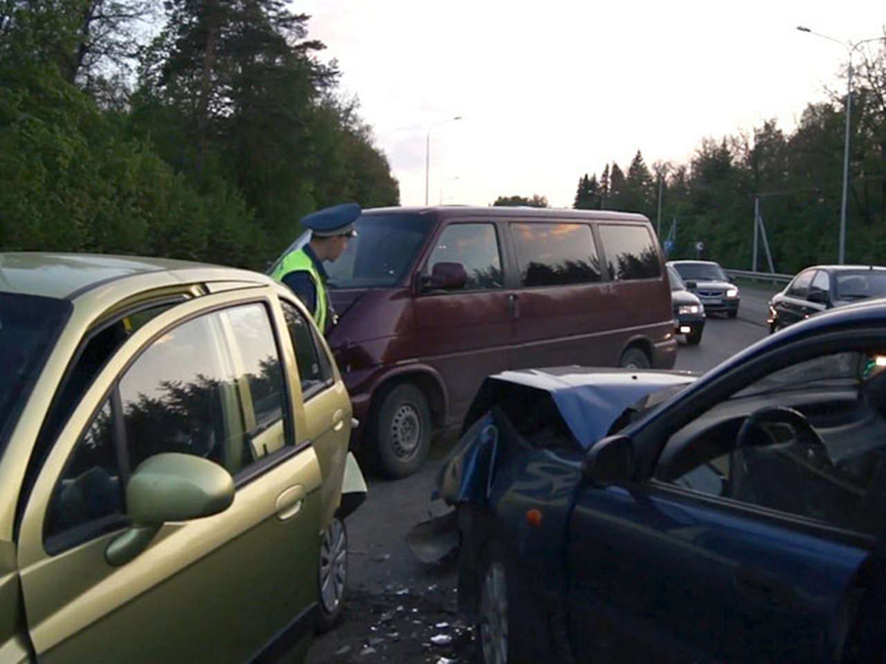 Полицейского начальника, устроившего пьяную аварию, уволят