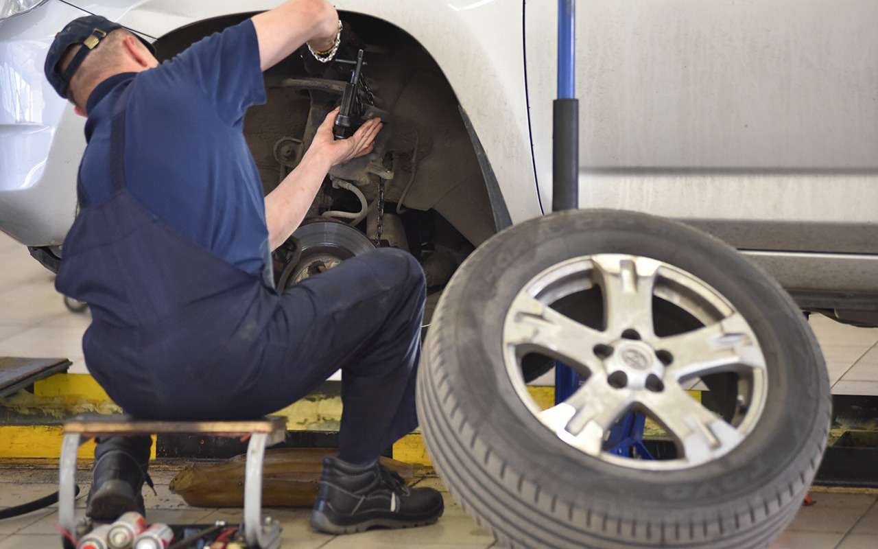 На авторынке России стало меньше вакансий