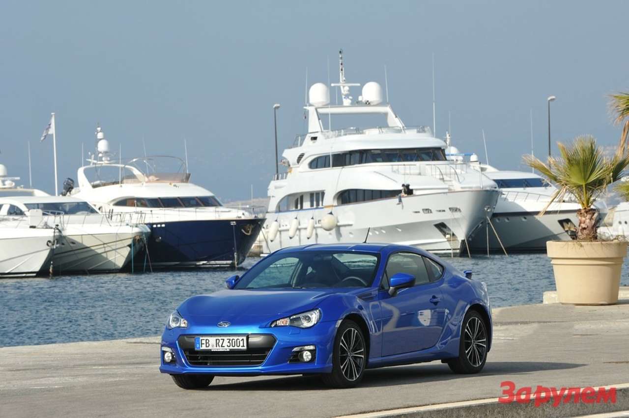 Лазурный берег - пристань багатых и знаменитых, но даже тут Subaru BRZ не смотрится чужеродно