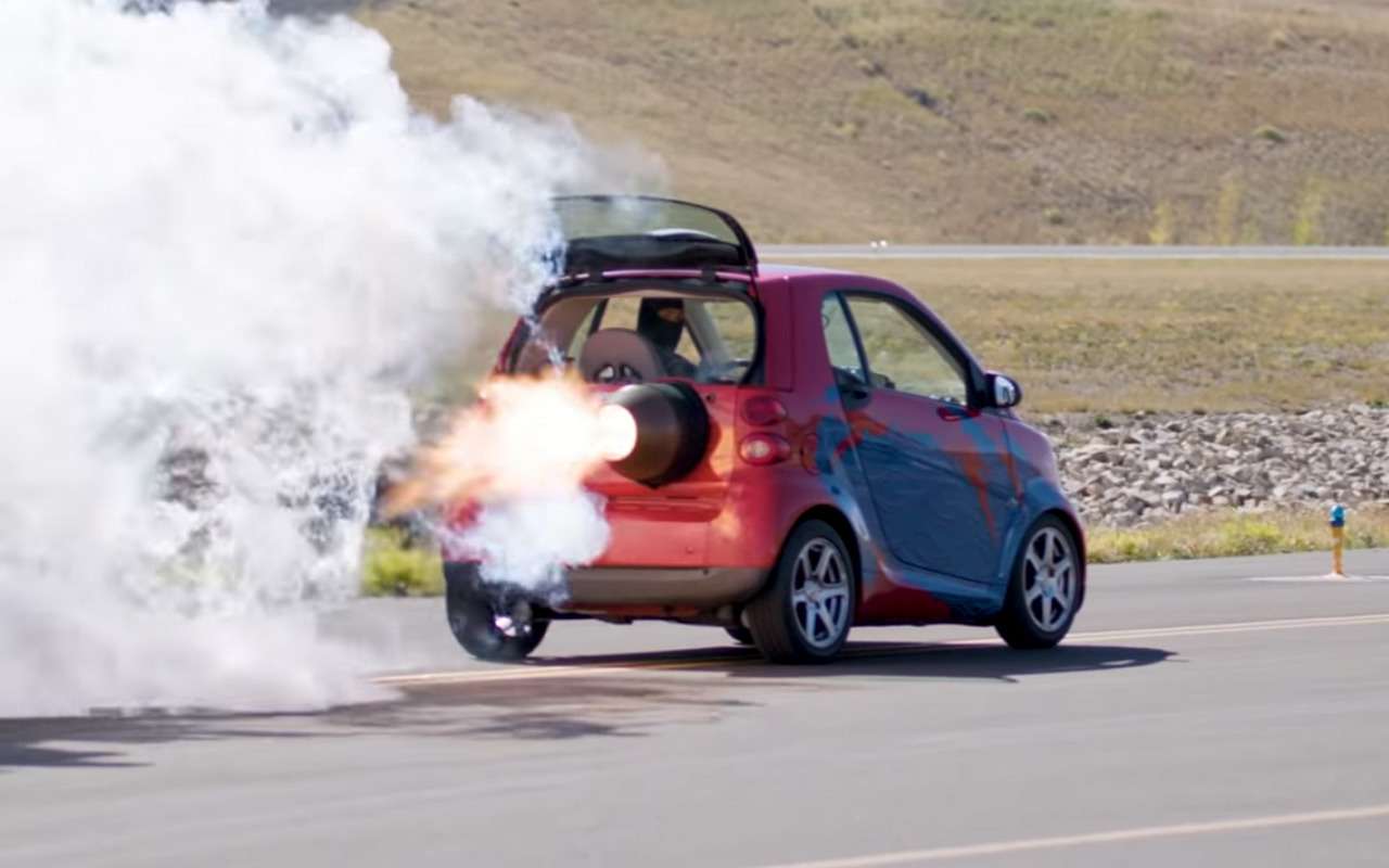 Smart ForTwo превратили в реактивную «табуретку»