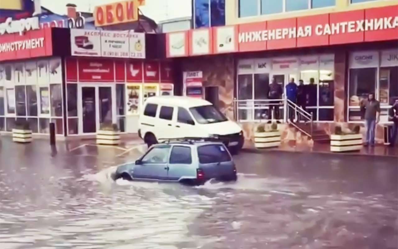Непотопляемая Ока: видео из пострадавшего от паводка Сочи