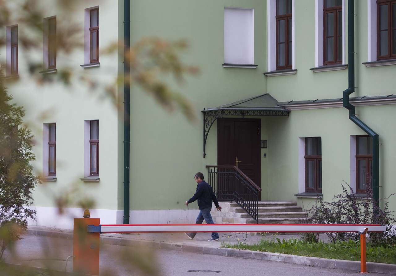 Собственница квартиры отстояла право на свободную парковку