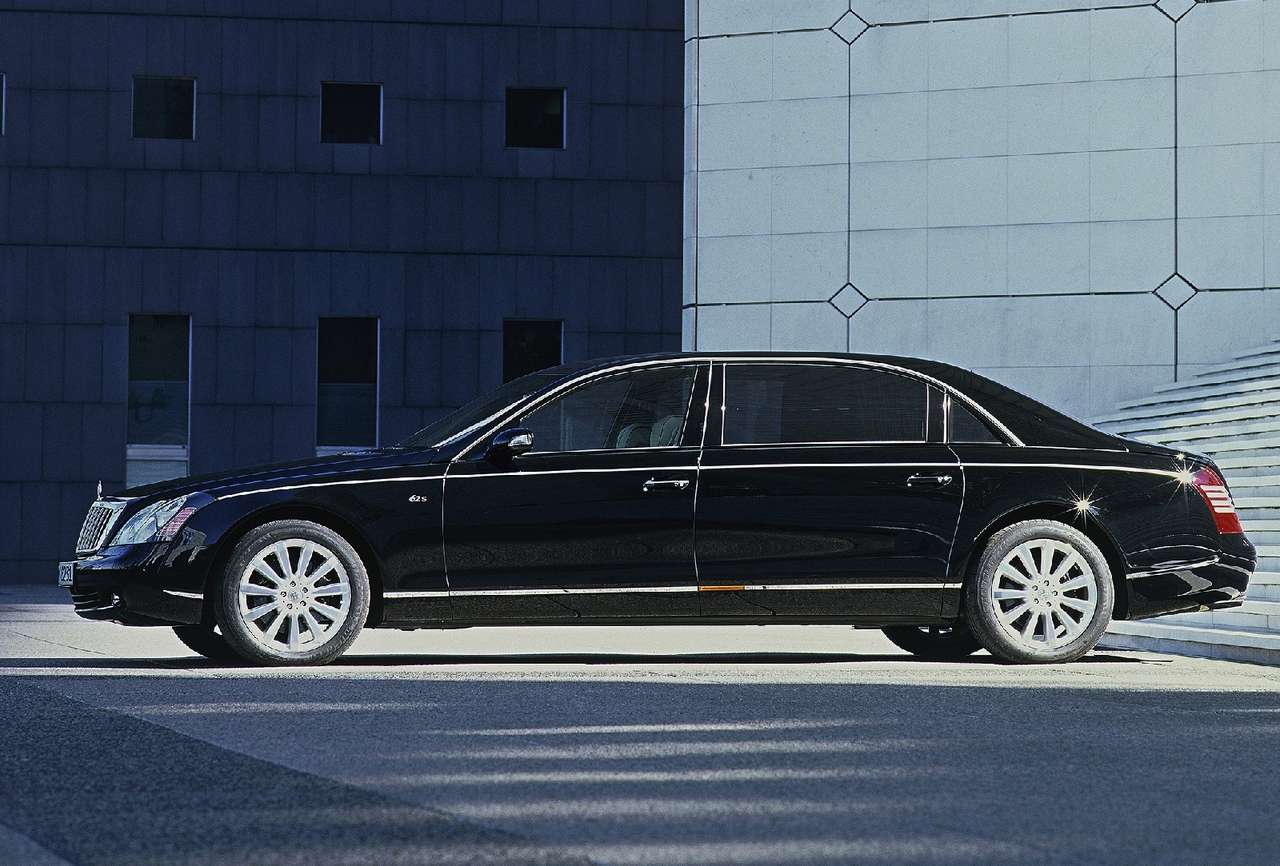 Лабутены против Майбахов — кто кого?