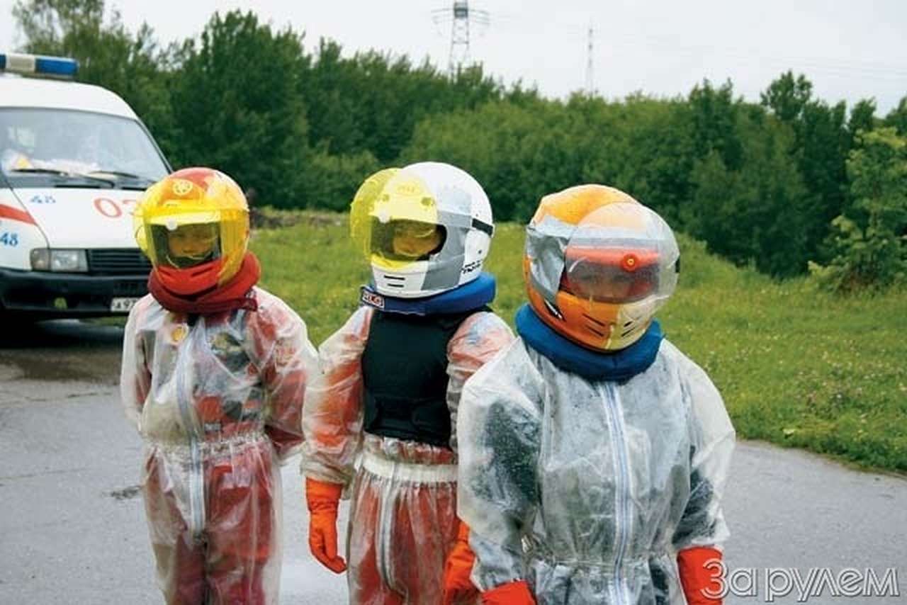 В экипировку картингиста...