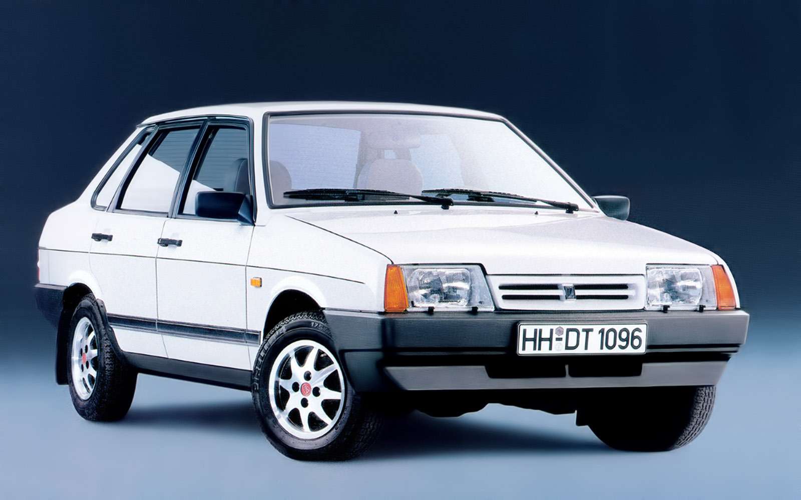 Модель девятка. ВАЗ 21099 Sagona GLX. Лада 99 модель. Лада Сагона. 2109 Седан.