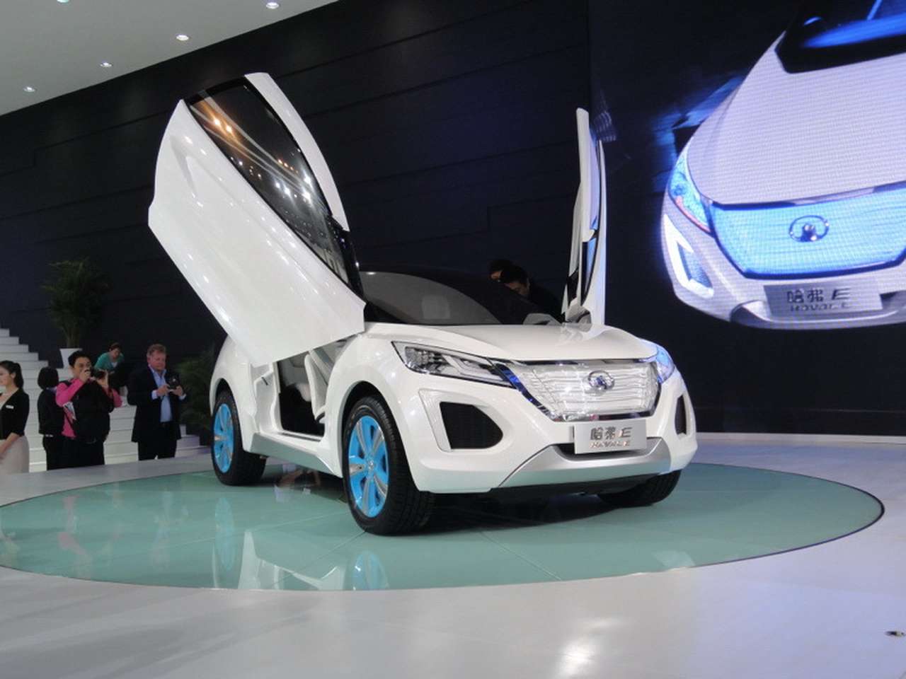 Great Wall показала в Пекине вседорожник Hover E