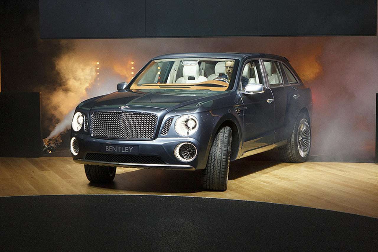 концепт Bentley EXP 9F