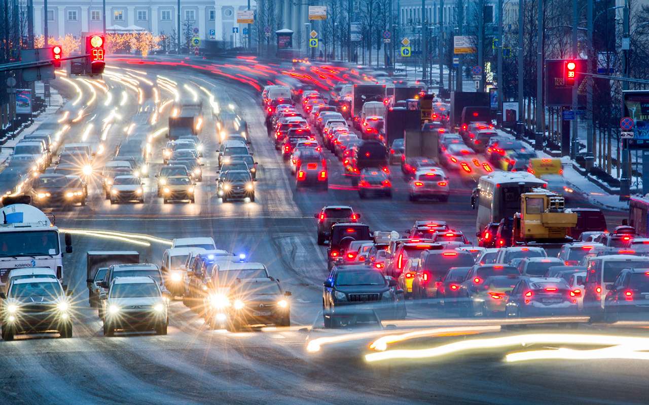 Юрист рассказал, когда простят разворот через сплошную