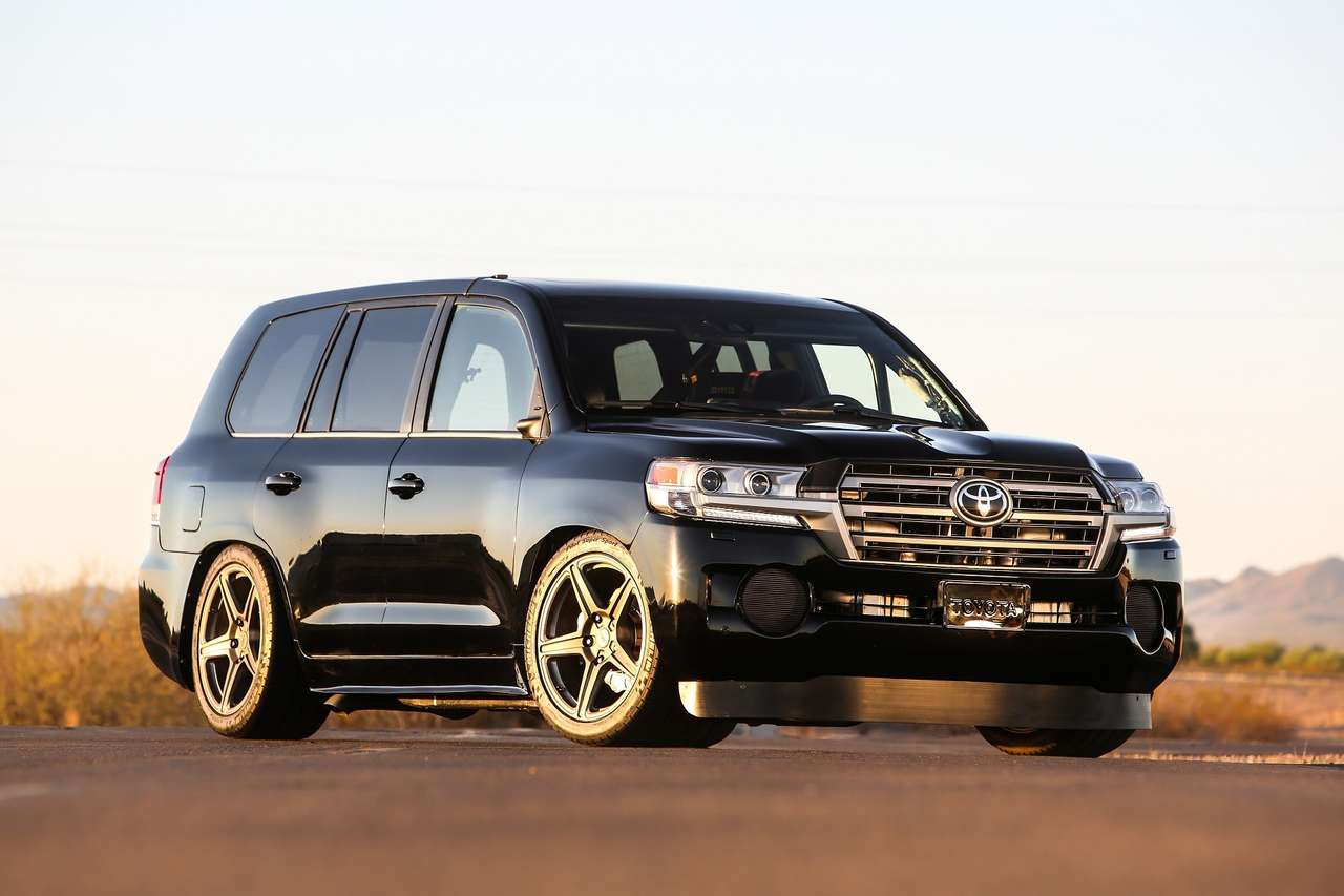 Крузак с улицы Вязов: свыше 300 км/ч на Toyota Twin Turbo Land Speed Cruiser