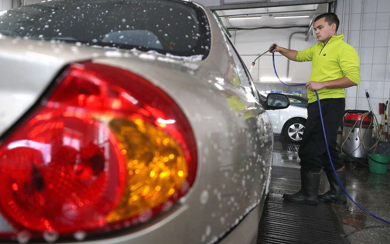 Перечислили все плюсы и минусы автомоек