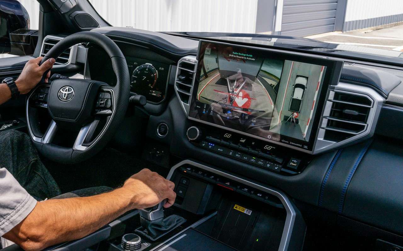 Все Тойоты получат новую мультимедийную систему