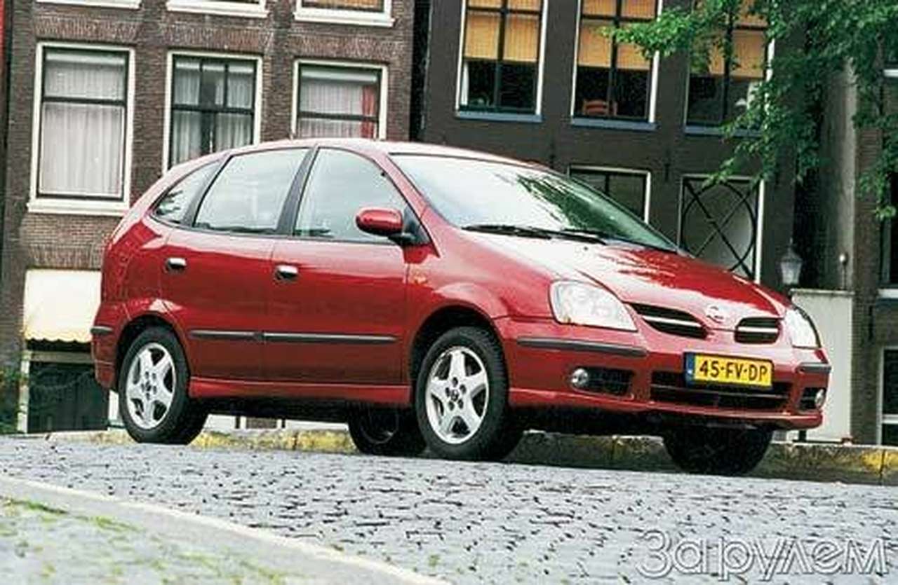 Mitsubishi Space Star. ДРУГ СЕМЬИ