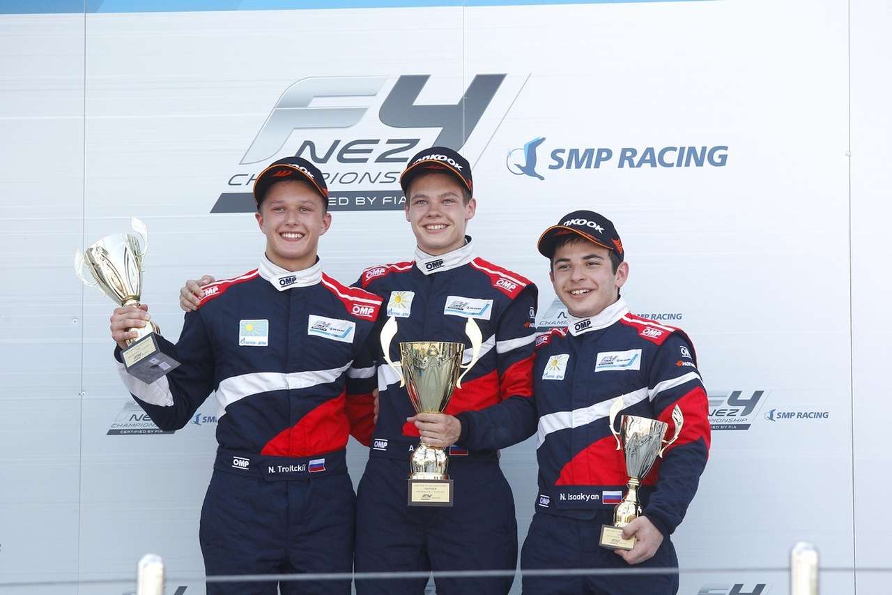 SMP F4: россияне поднимаются на подиум