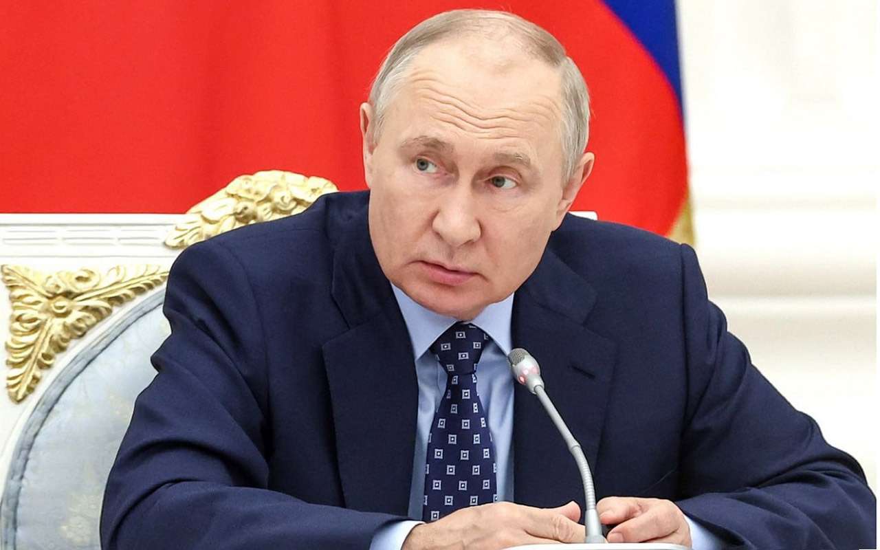 У наших автобусов нет срока службы. По ощущениям, это 10 лет