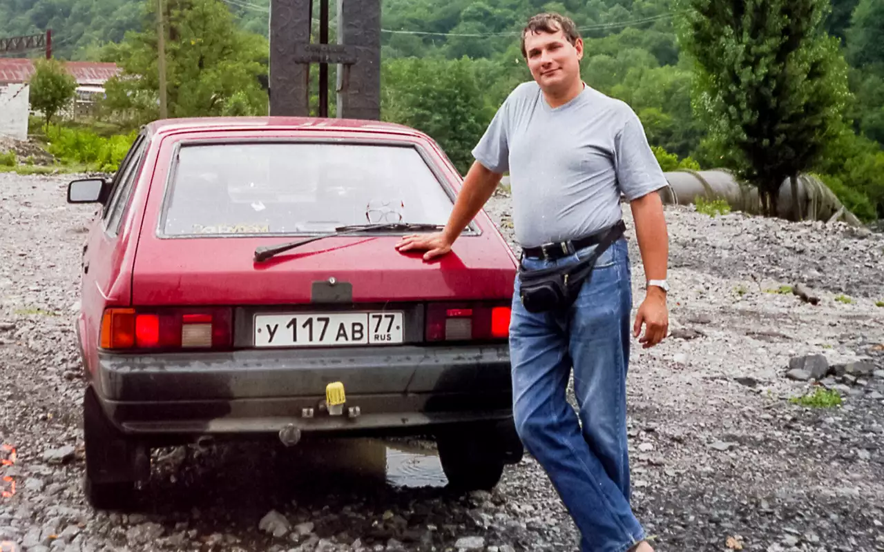 Алексей Ревин, инженер-испытателб двигателей на АЗЛК, а ныне редактор «За рулем», проехал на Москвичах-2140 и -2141 много тысяч километров.
