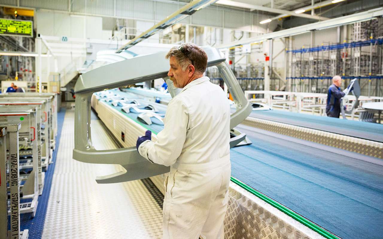 Новый скандал в Volkswagen: пожилых вынуждают увольняться