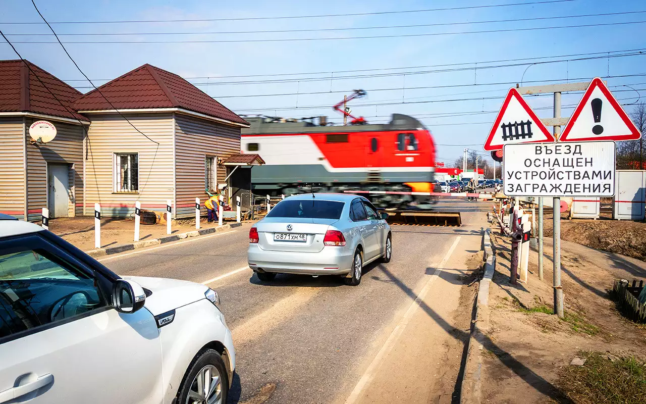 Как устроен железнодорожный переезд: 7 интересных фактов