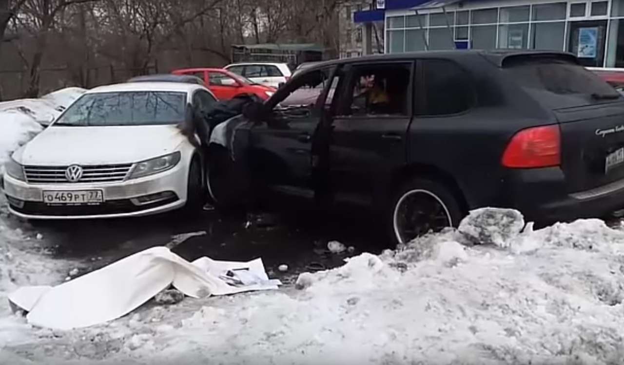Против стритрейсера на Porsche Cayenne, сбившего пешехода, возбуждено уголовное дело