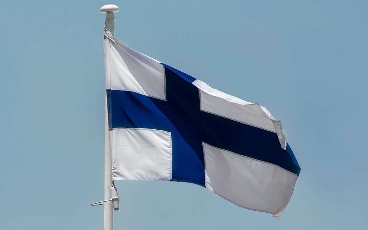 В Финляндии испугались потока мигрантов и закрыли четыре из восьми КПП на границе с РФ